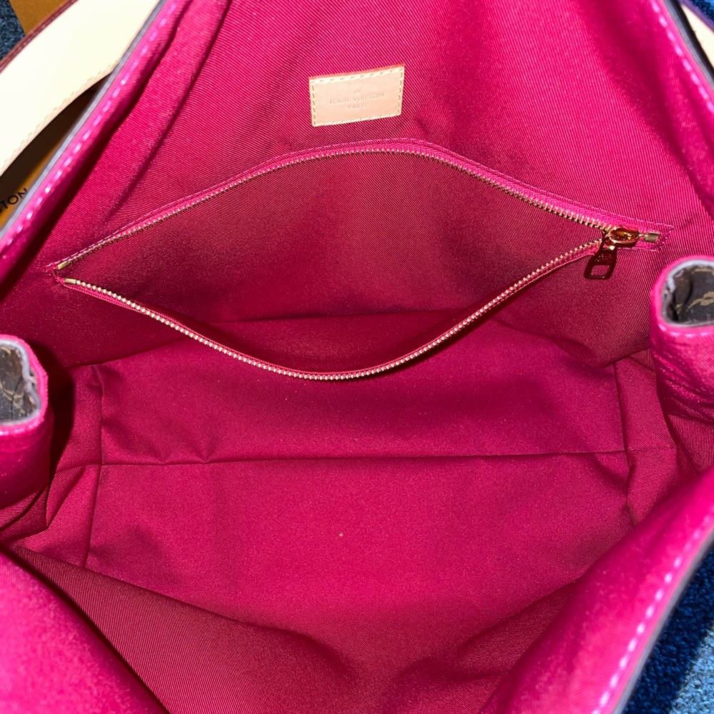 Louis Vuitton Monogram Graceful MM 
*bag only* - Picture 9 of 12